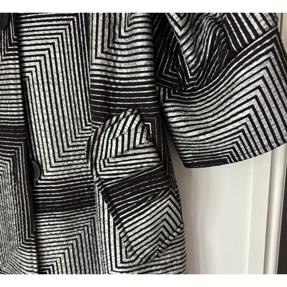 Saint Gil Paris Geometric Cocktail/Evening 3/4 Sleeve Jacket in Black and White - Picture 6 of 7